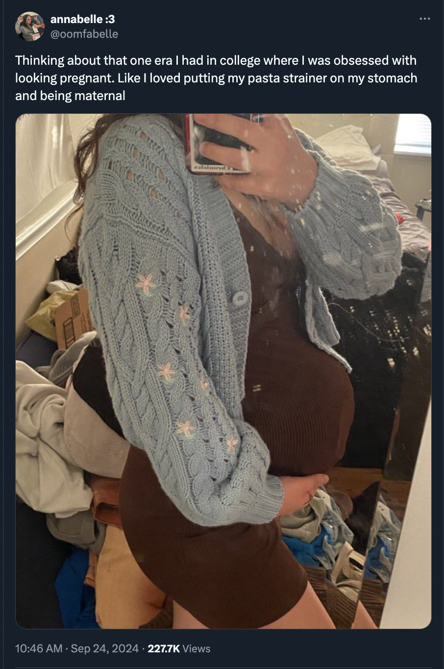 cardigan - annabelle3 Thinking about that one era I had in college where I was obsessed with looking pregnant. I loved putting my pasta strainer on my stomach and being maternal Views